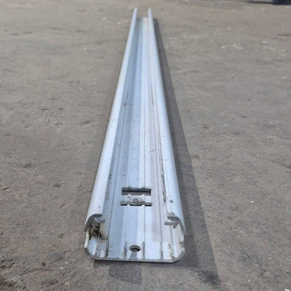 Used Dometic Upper Main Arm, White, 61