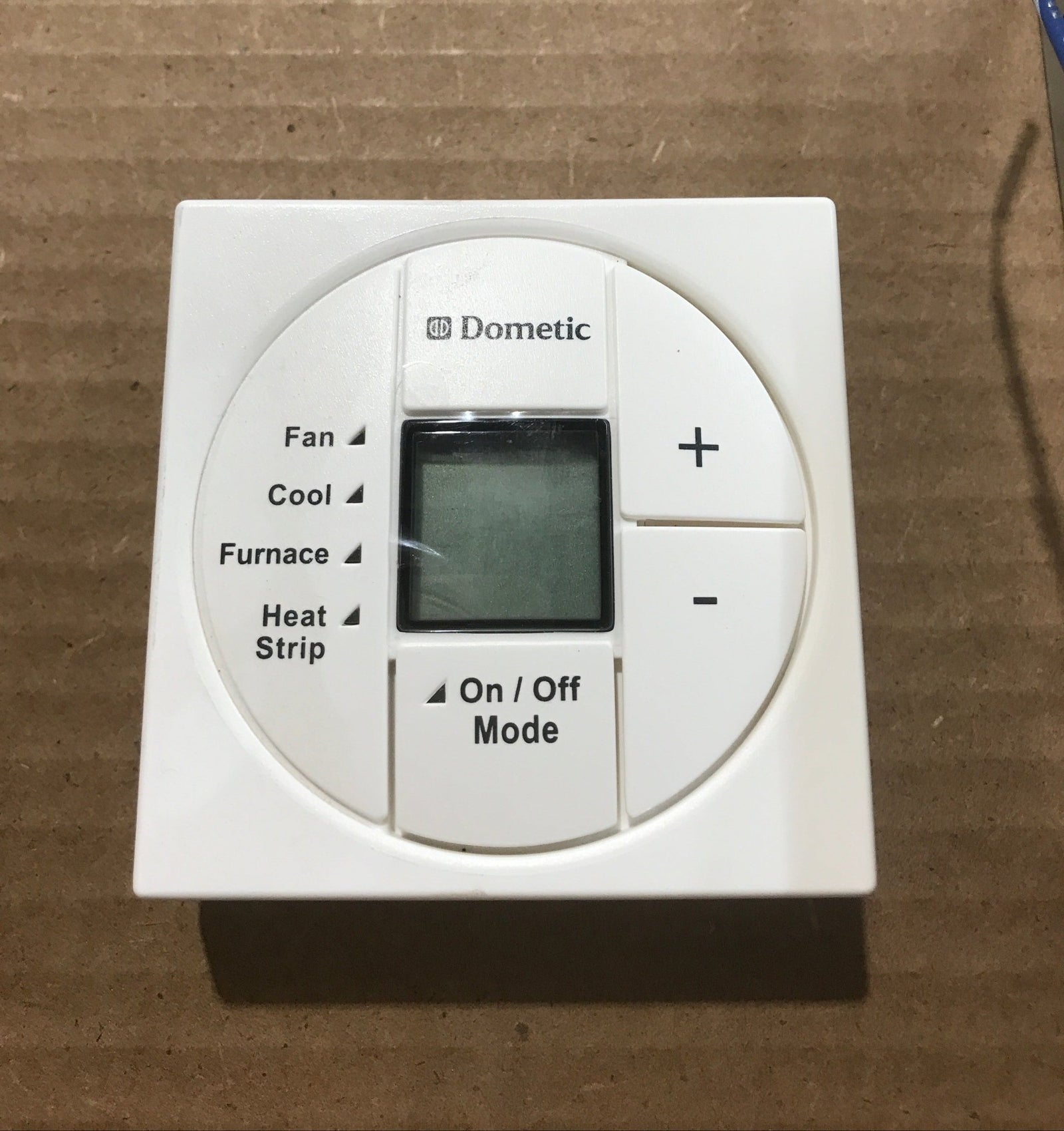 Used Dometic Wall Thermostat w/ Control Board, Single Zone, White - 3316232.700 - Young Farts RV Parts