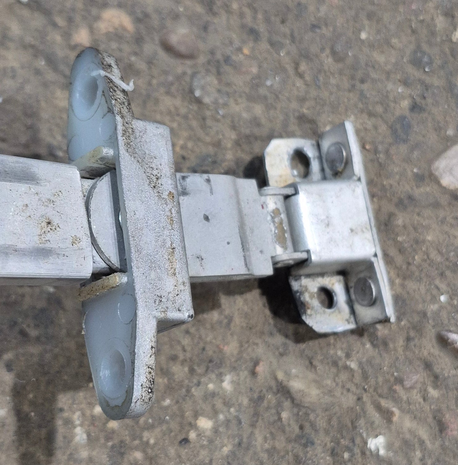 Used Emergency Window Latch - Young Farts RV Parts