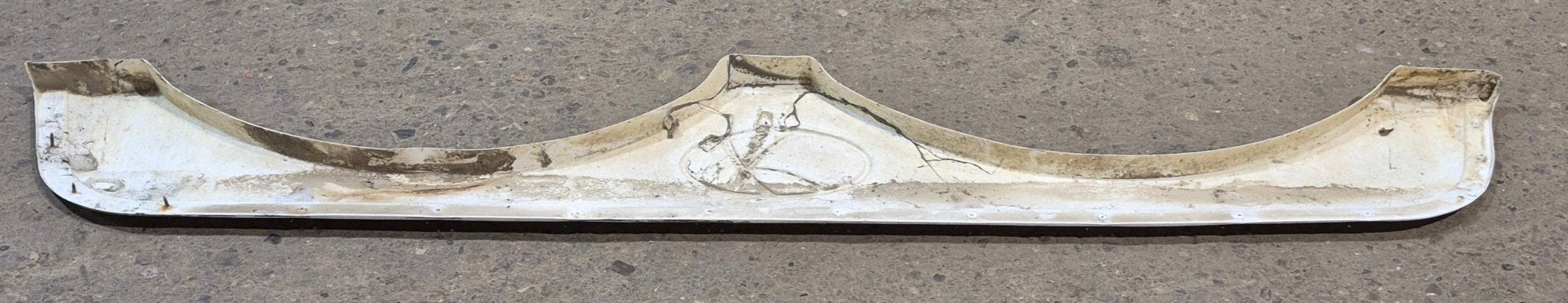 Used Fender Skirt 69 3/4" - Young Farts RV Parts