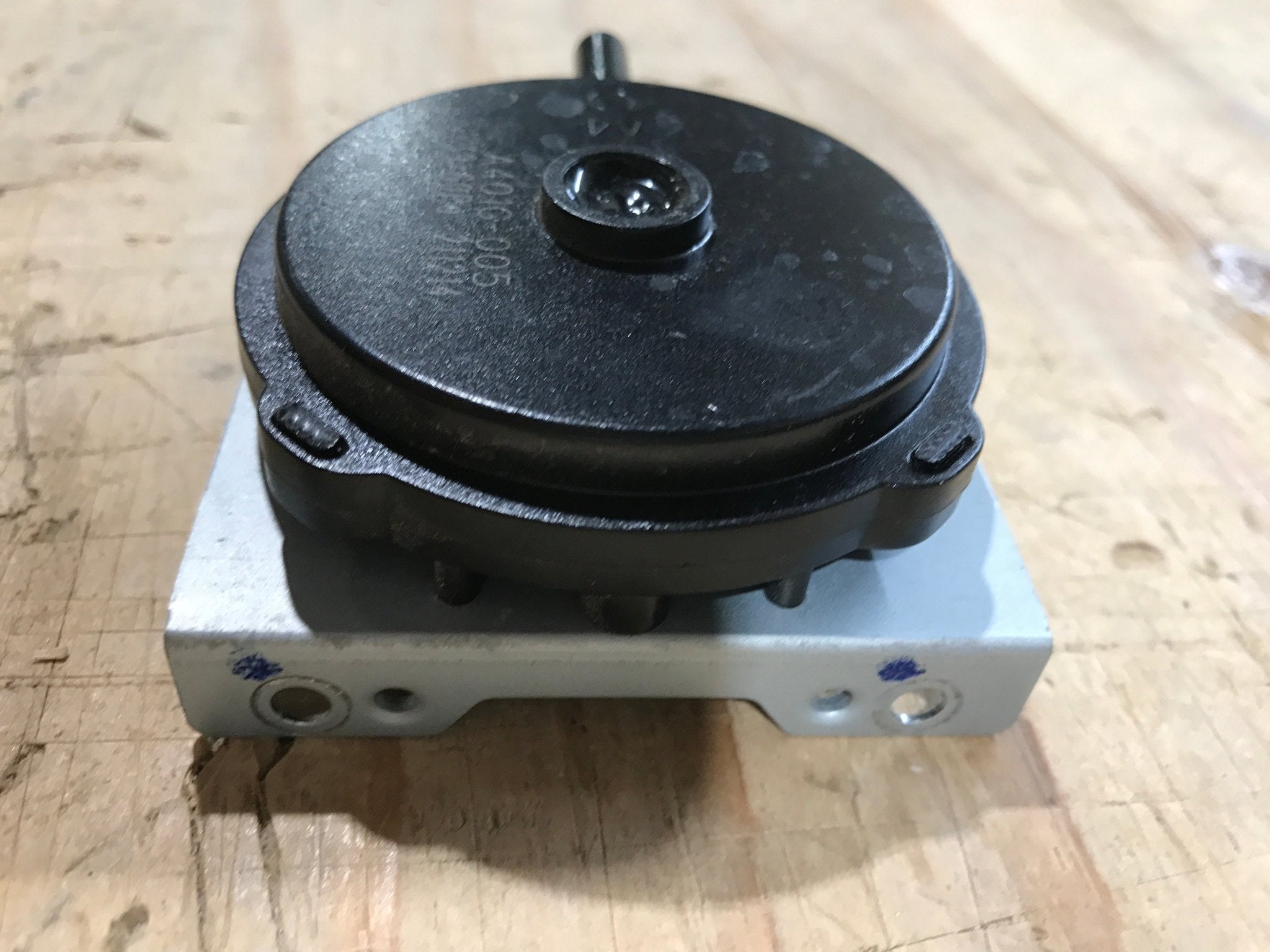 Used Furrion Exhaust Pressure Switch - C - FWH09A - 006 - Young Farts RV Parts