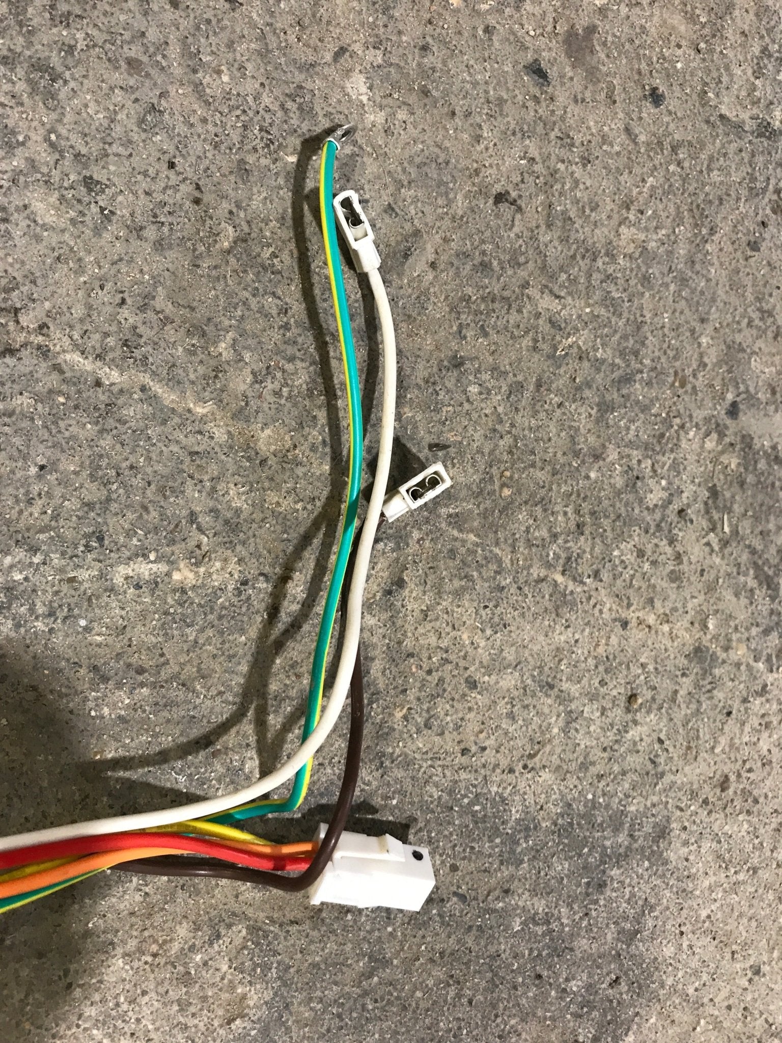 USED G&E APPLIANCES A/C FAN MOTOR WJ94X5405 - Young Farts RV Parts