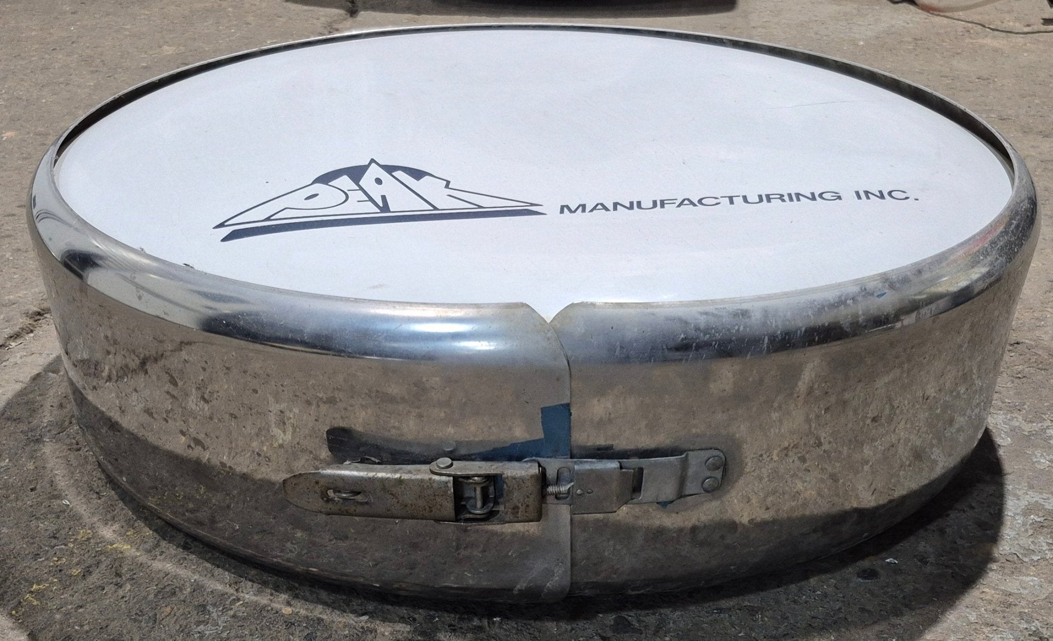 Used Hard Wheel Cover 28" W - Young Farts RV Parts