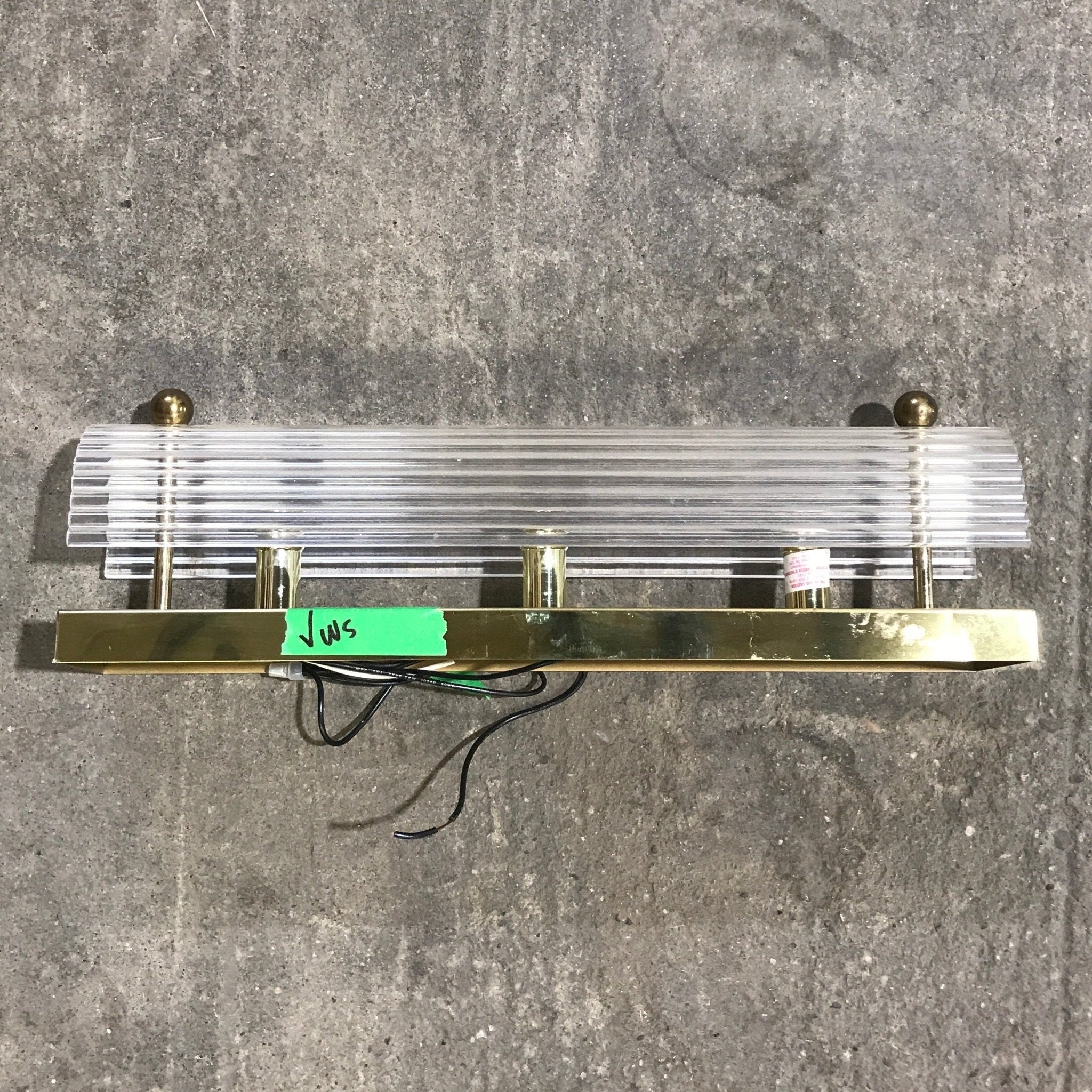 Used Interior Light Fixture LR90964 | Cat. No. 526 - Young Farts RV Parts
