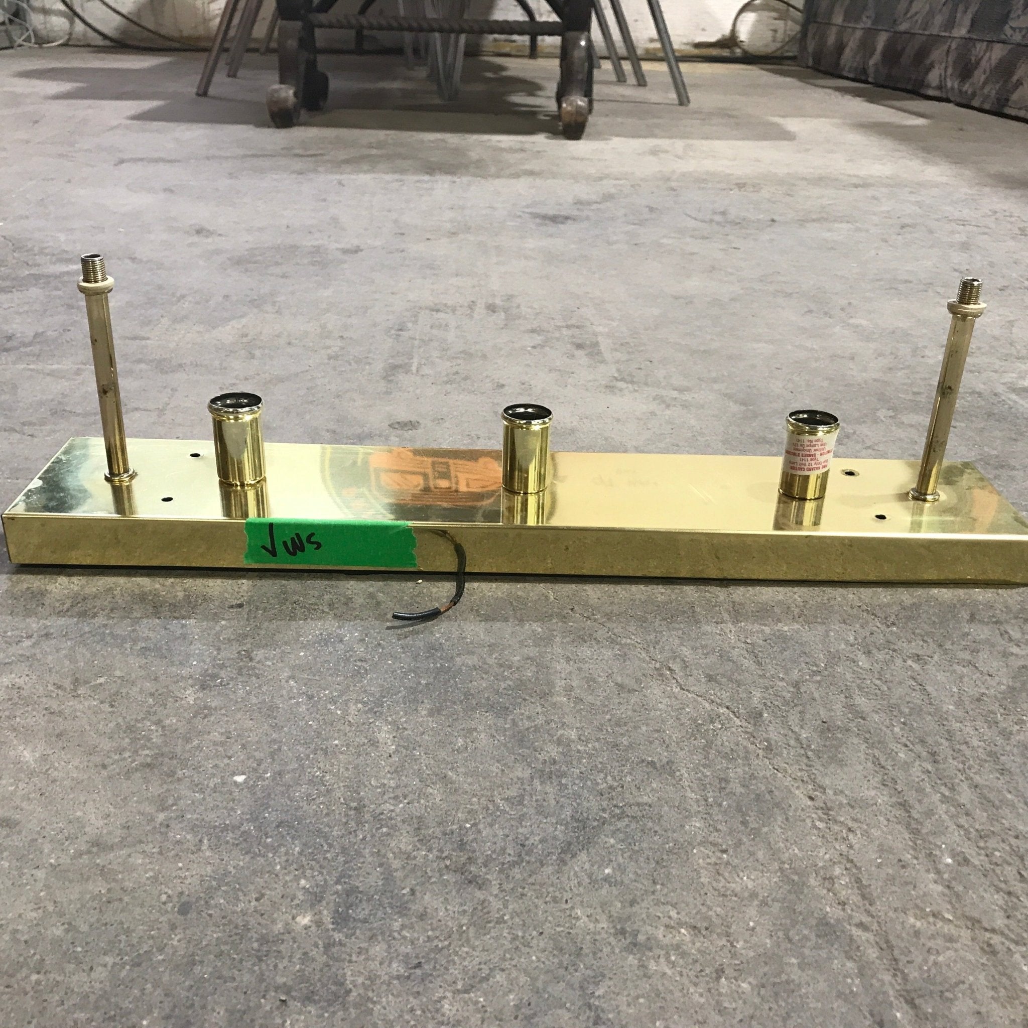 Used Interior Light Fixture LR90964 | Cat. No. 526 - Young Farts RV Parts