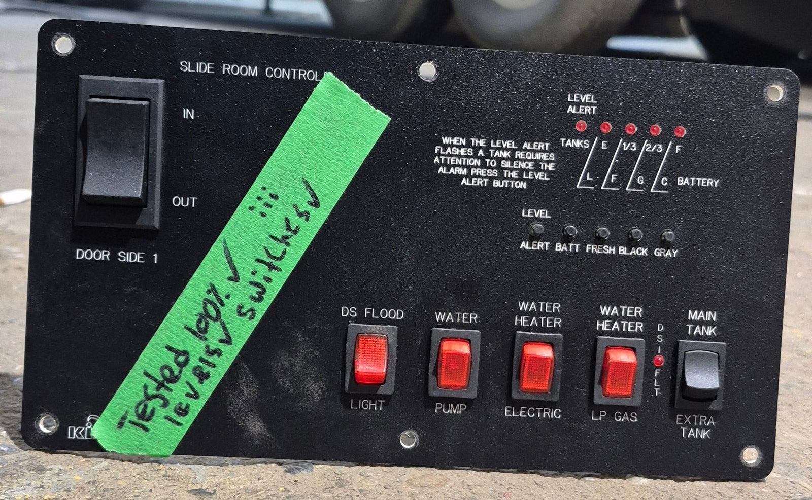 Used KIB Command Center M225 - 5G - 5S0 - Young Farts RV Parts