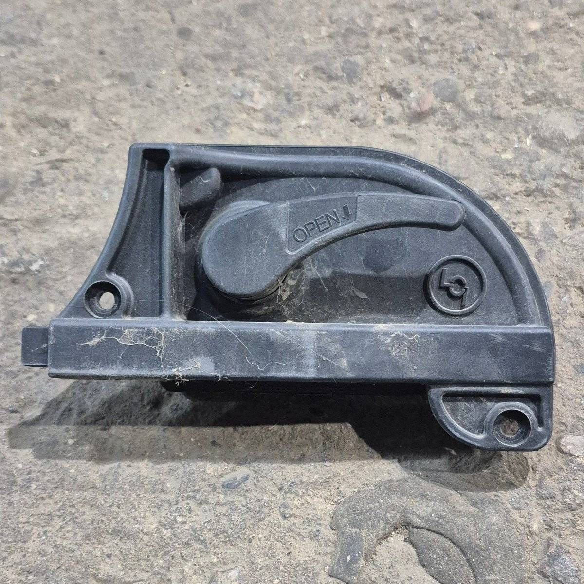 Used Lippert Screen Door Latch, Black - RP-1105 - Young Farts RV Parts
