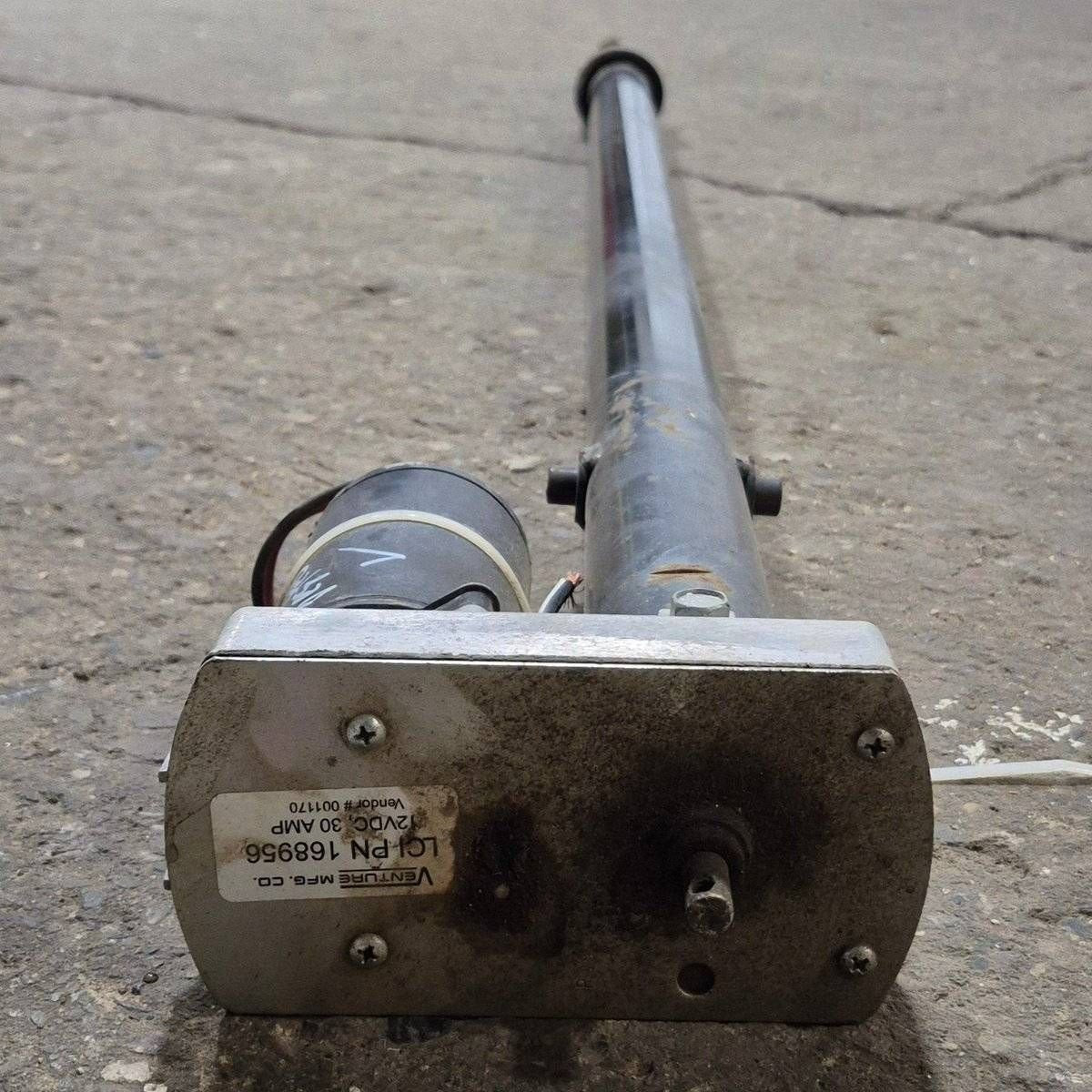 Used Lippert Slide Out Motor With 40" Actuator, 18:1 - 168956 , 8532 - 18HT - Young Farts RV Parts