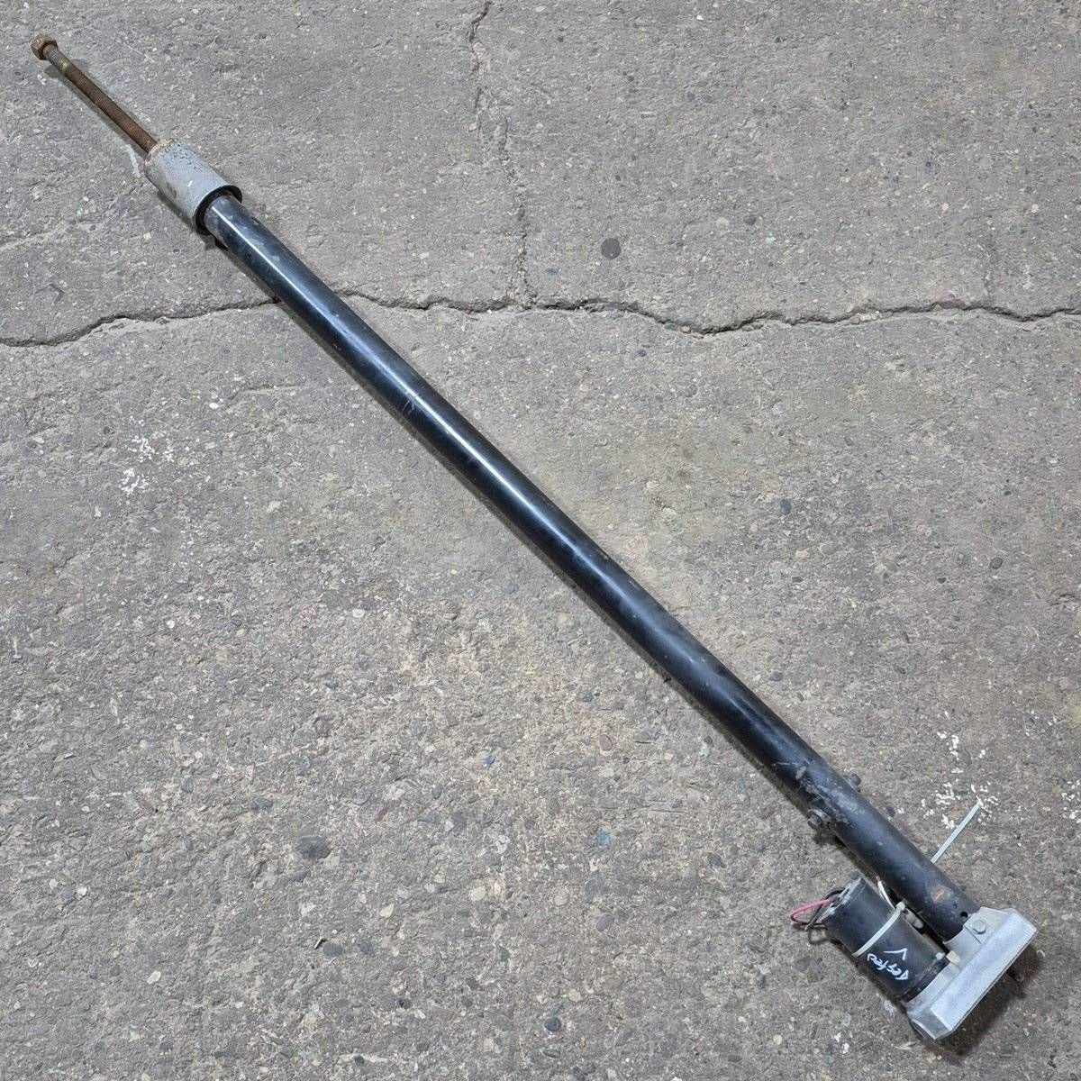 Used Lippert Slide Out Motor With 40" Actuator, 18:1 - 168956 , 8532 - 18HT - Young Farts RV Parts