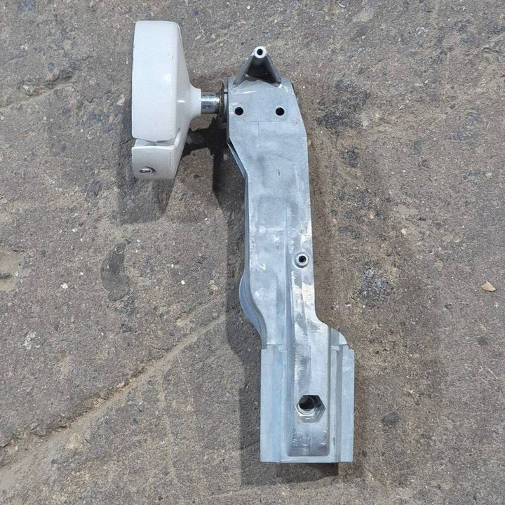 Used Lippert Solera Idler Regal Head Mount - 643916 - Young Farts RV Parts