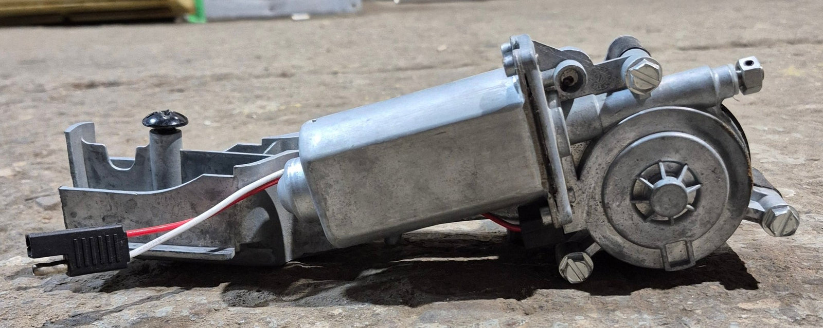 Used Lippert Solera Replacement Motor 373566 - Young Farts RV Parts