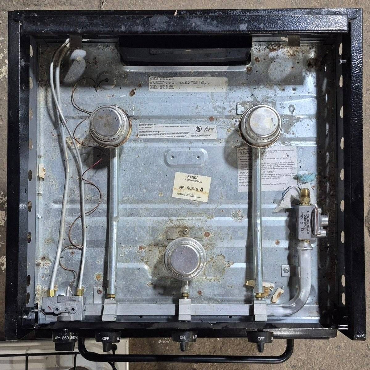 Used Magic Chef 3 Burner RV Range / Cooktop - CLY1641BDH - Young Farts RV Parts