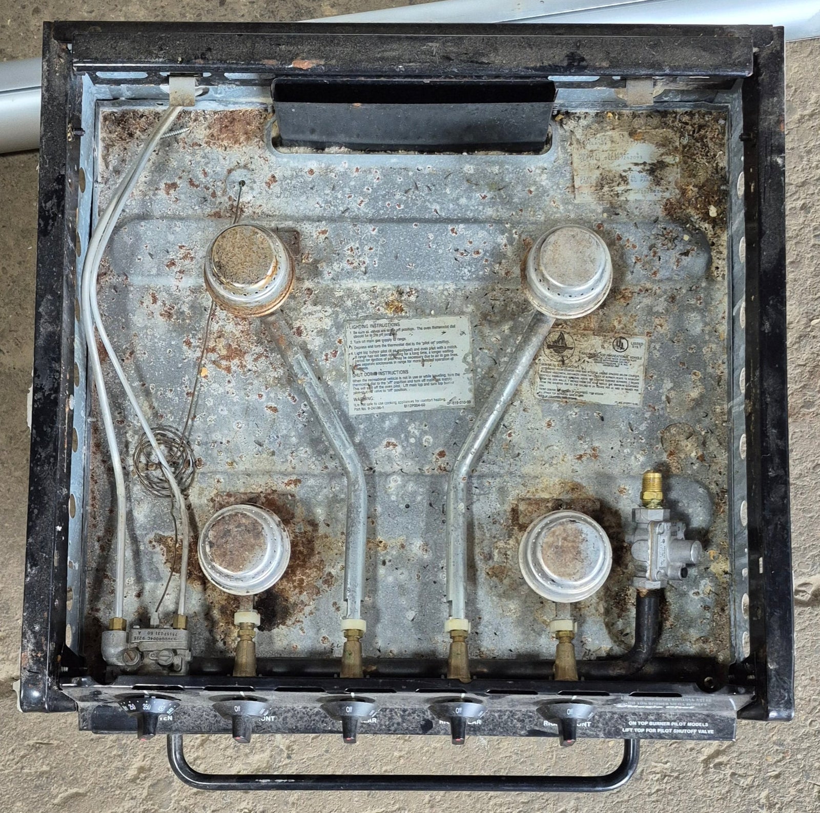Used Magic Chef 4 Burner RV Range / Cooktop - Young Farts RV Parts