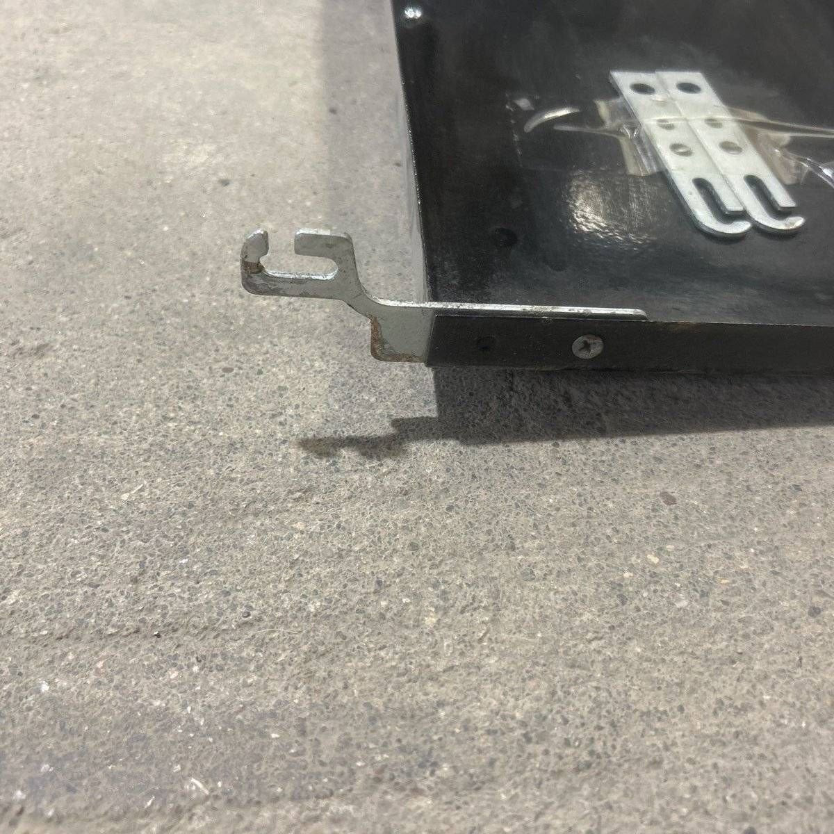 Used MAGIC Chef Bi-Fold Cover CLY1610ADB - Young Farts RV Parts