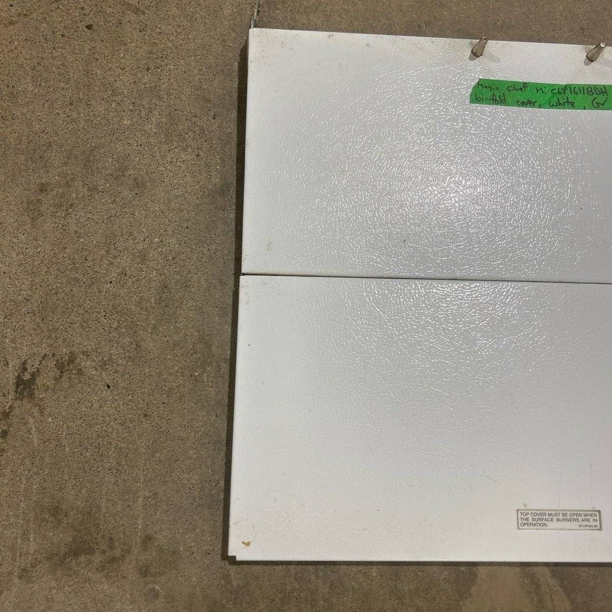 Used MAGIC Chef Bi-Fold Cover CLY1611BDH - Young Farts RV Parts
