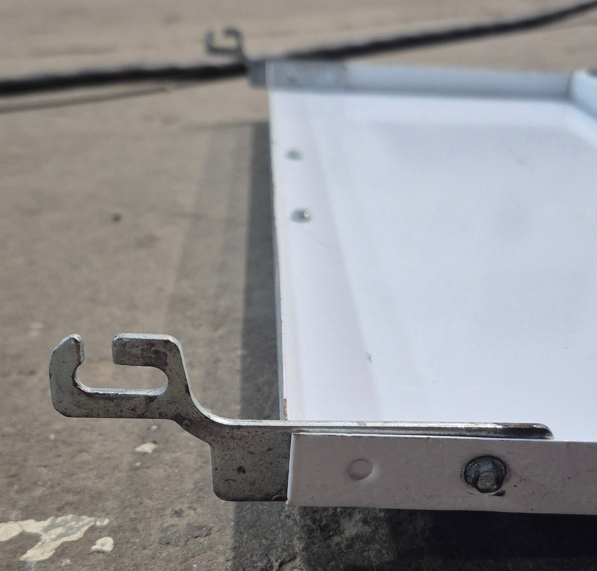 Used Magic Chef Bi - Fold Cover for CLY1611BDH - Young Farts RV Parts