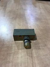 Load image into Gallery viewer, Used Magic Chef Block Elbow assembly 74009864 - Young Farts RV Parts