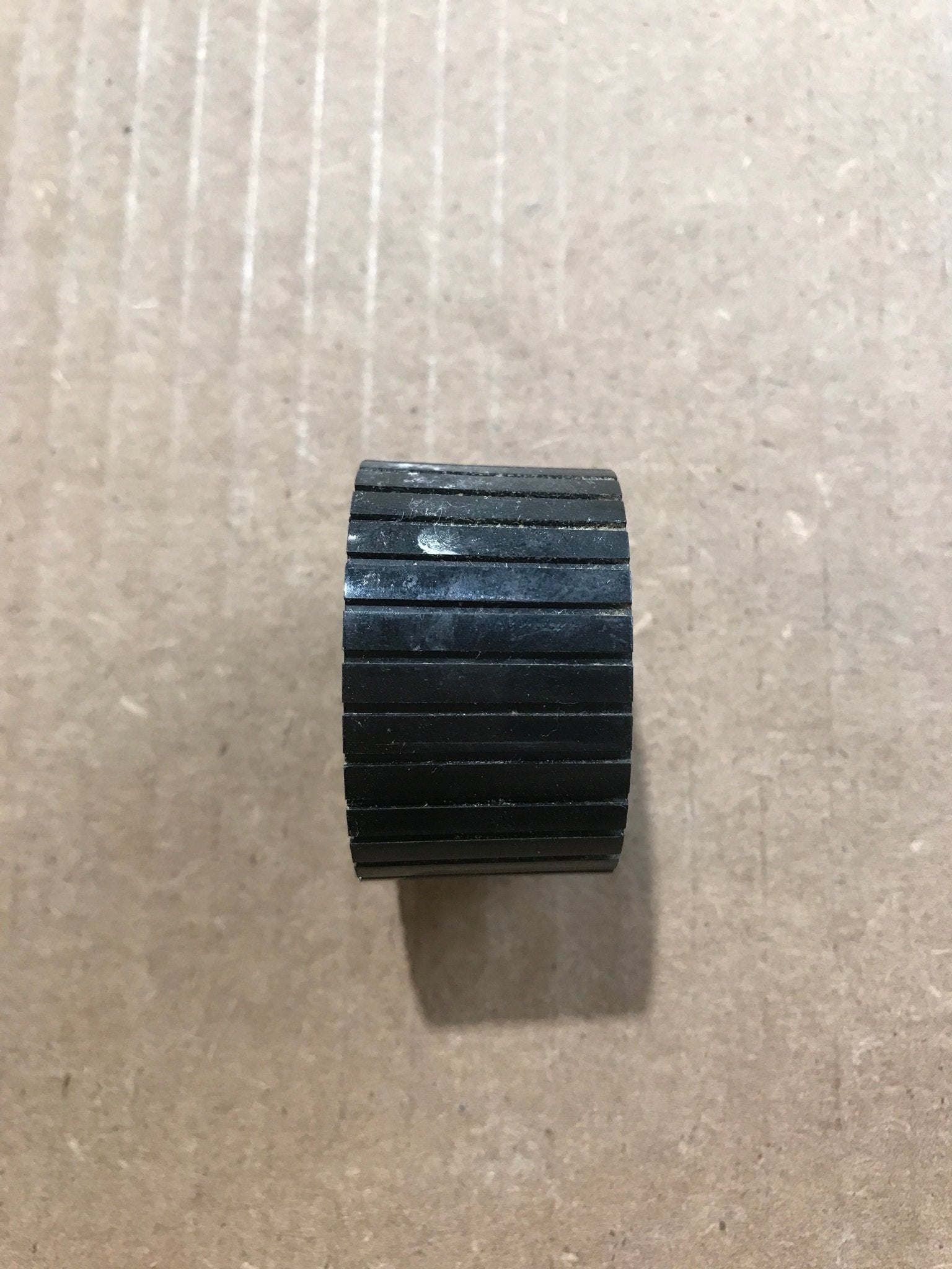 Used Magic Chef Burner Knob - 7733P01860 - Young Farts RV Parts