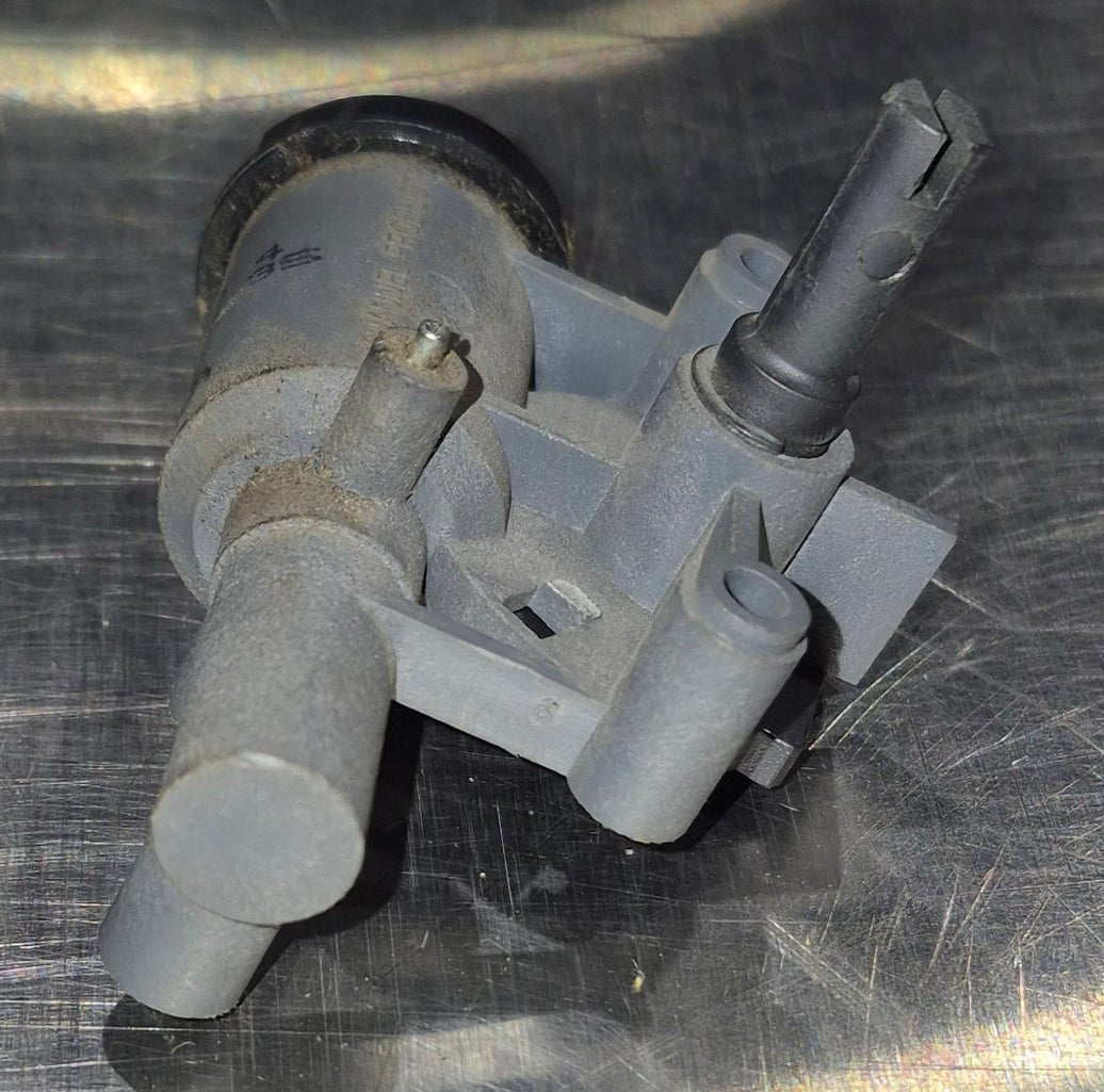 Used Magic Chef Electrode Ignitor - 5111A71960 - Young Farts RV Parts