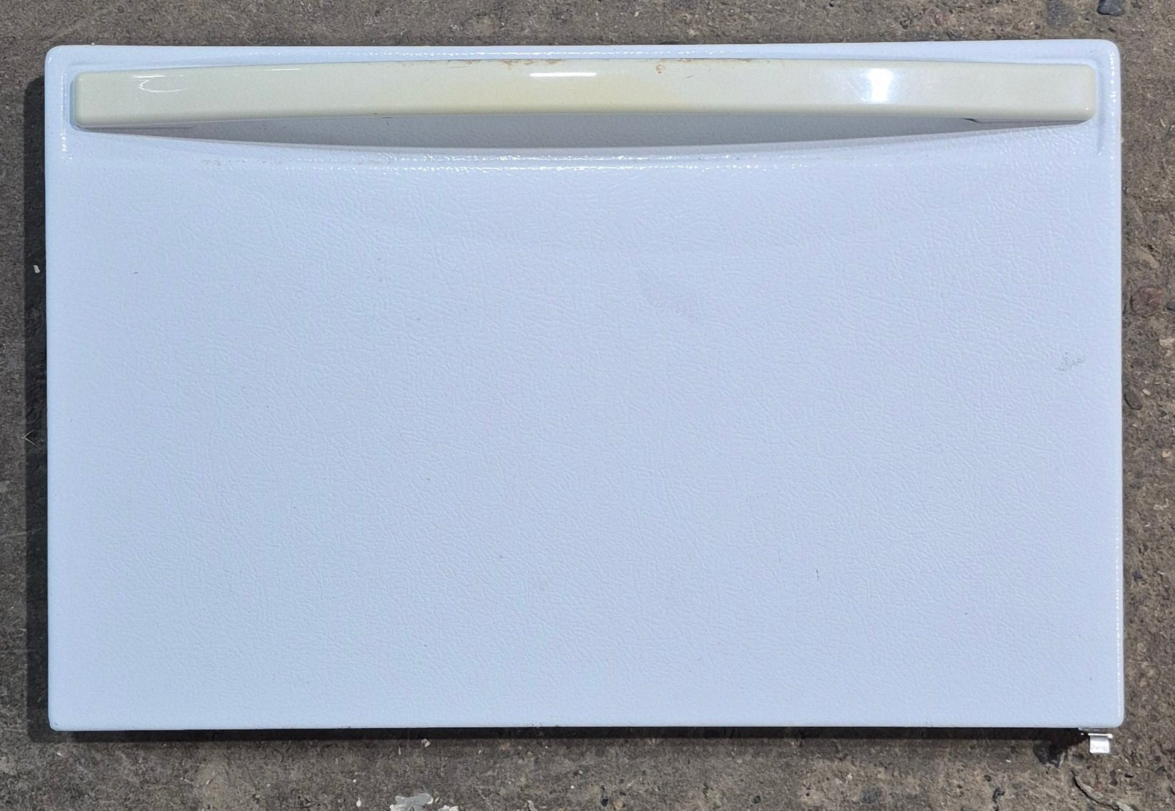Used Magic Chef Oven Door, White Faceplate, 19 1/2" x 12 1/2" - 2401F12671 - Young Farts RV Parts