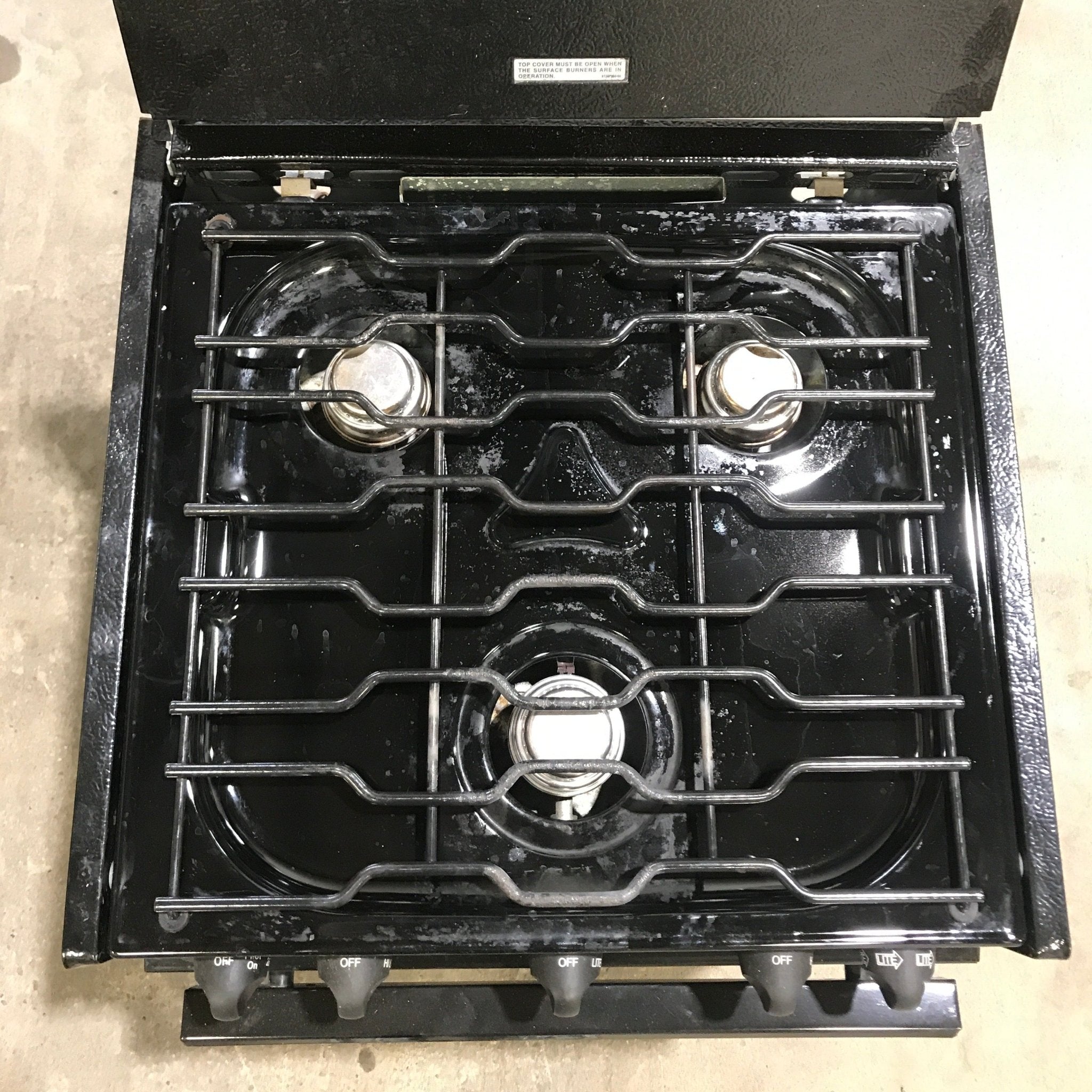 Used Magic Chef RV Range, 3 Burner - CLY1620BDB - Young Farts RV Parts