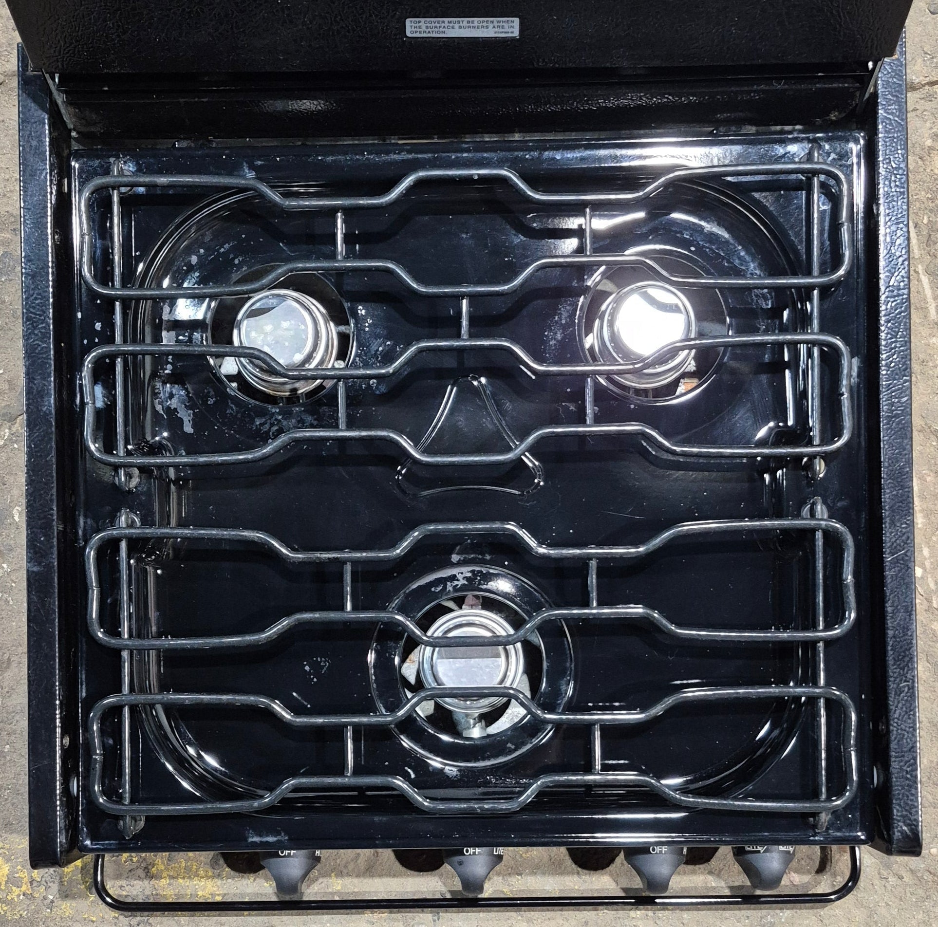 Used Magic Chef RV Range / Cooktop, 3 Burner - CLZ8560ADB - Young Farts RV Parts