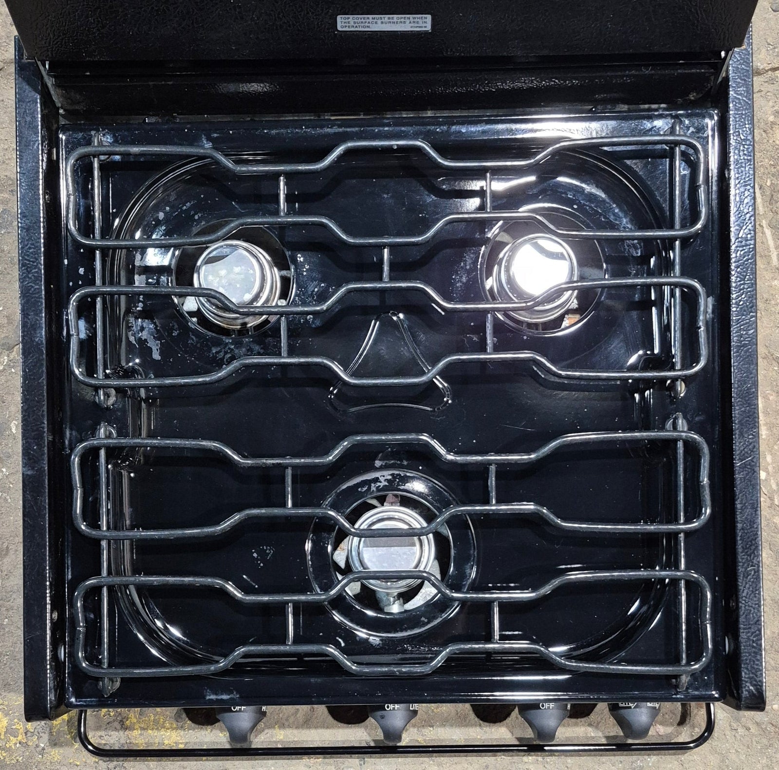 Used Magic Chef RV Range / Cooktop, 3 Burner - CLZ8560ADB - Young Farts RV Parts