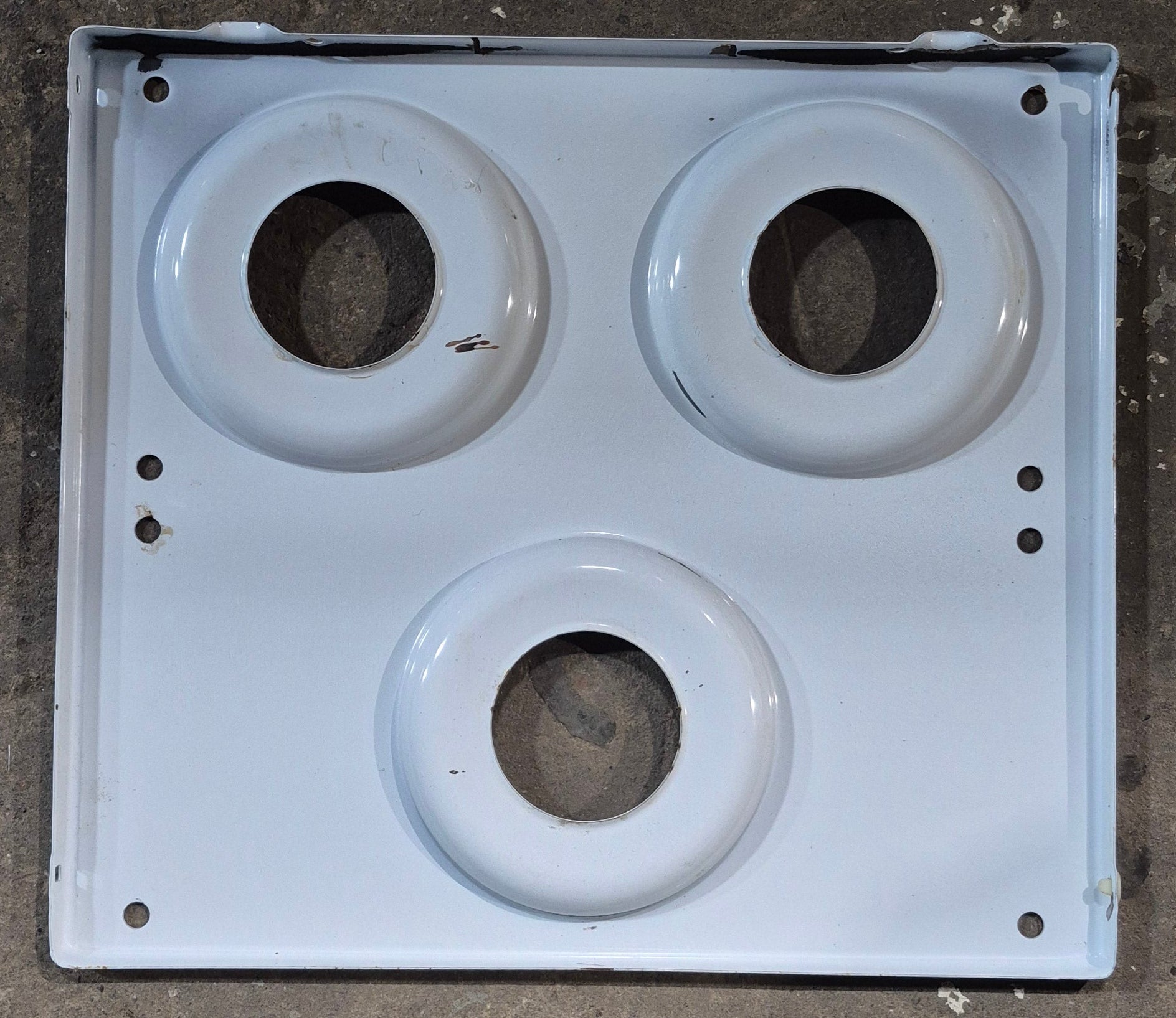 Used Magic Chef Stove Metal Main Top, White - 74001333 - Young Farts RV Parts