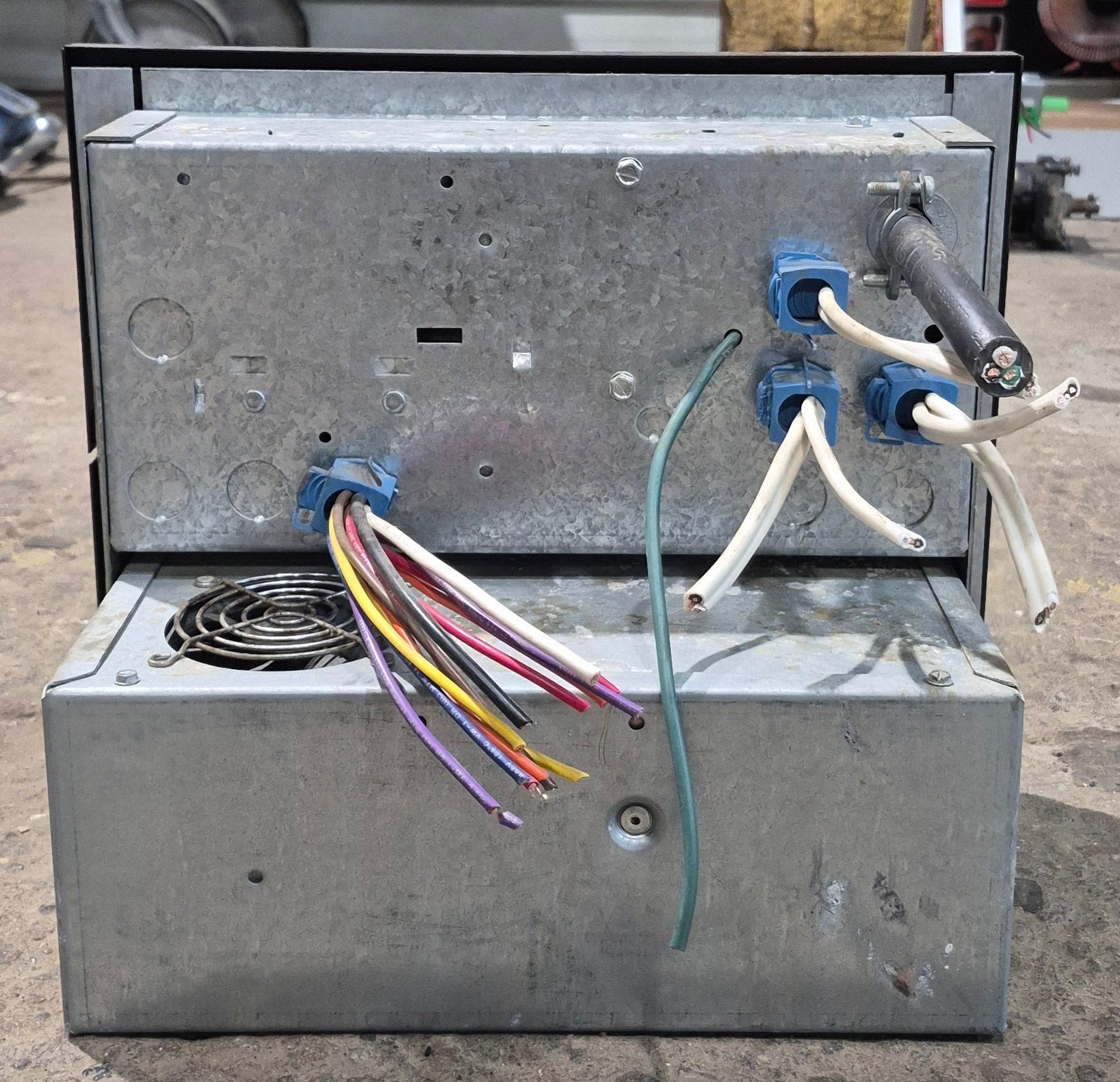 Used MAGNETEK 45 AMP Converter Series 6300 A Model 6345 - Young Farts RV Parts