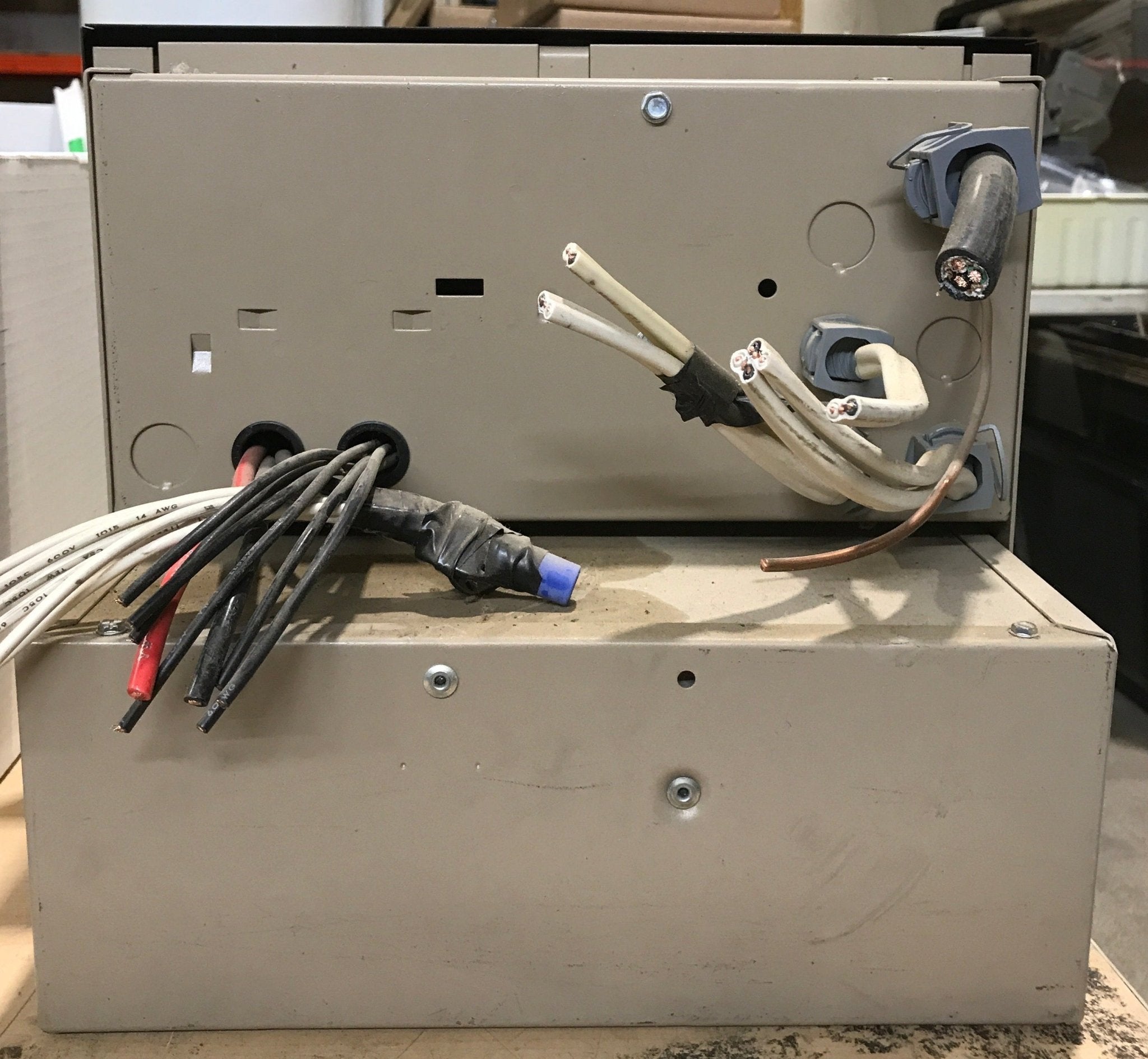 Used MAGNETEK 45 AMP Converter Series 6300 A Model 6345 - Young Farts RV Parts