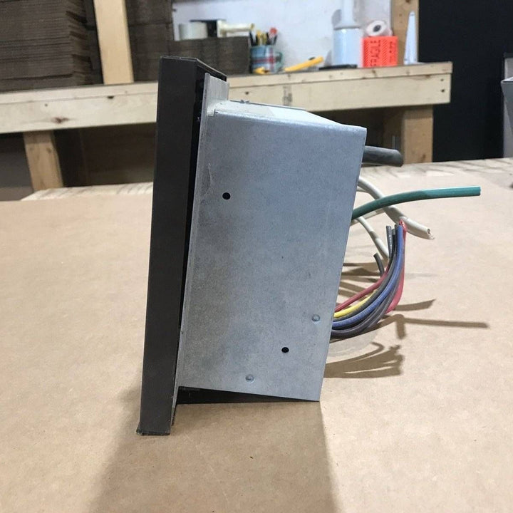 Used Magnetek Distribution Panel, 20 AMP - Model 80 - Young Farts RV Parts