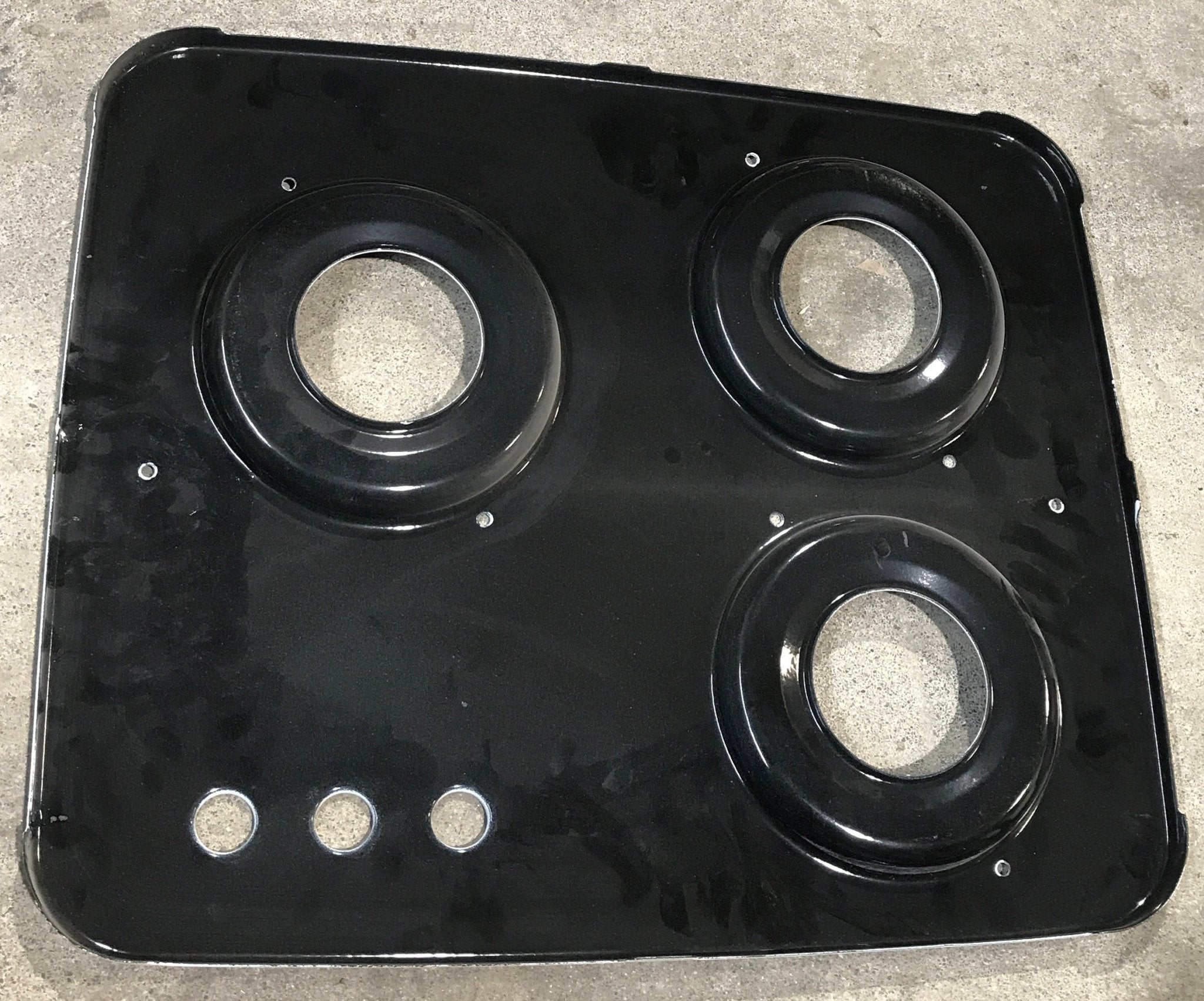 Used Main Top Suburban - Cooktop Cover (White) 2940AWH - Young Farts RV Parts