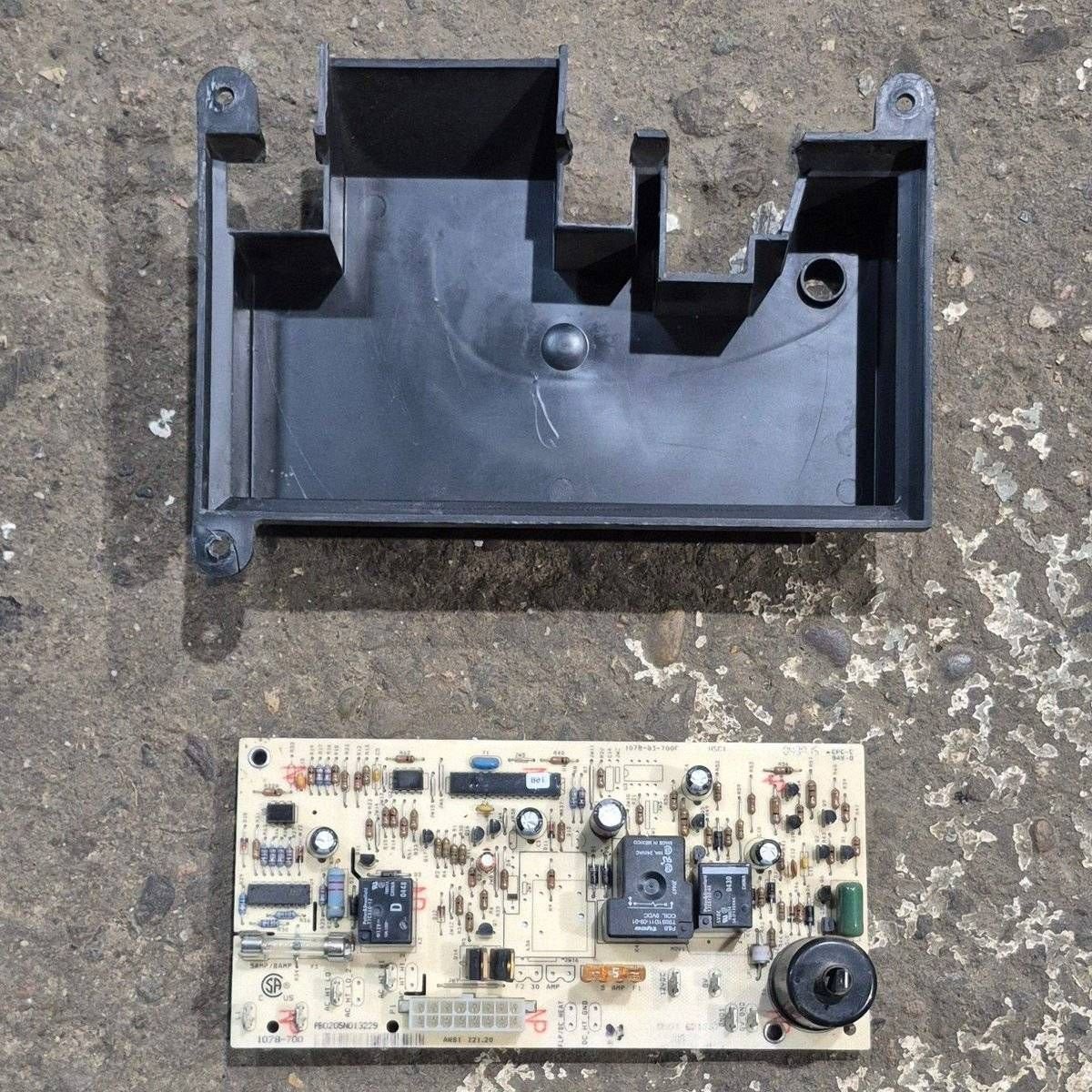 Used Norcold Control Board - 621267 - Young Farts RV Parts