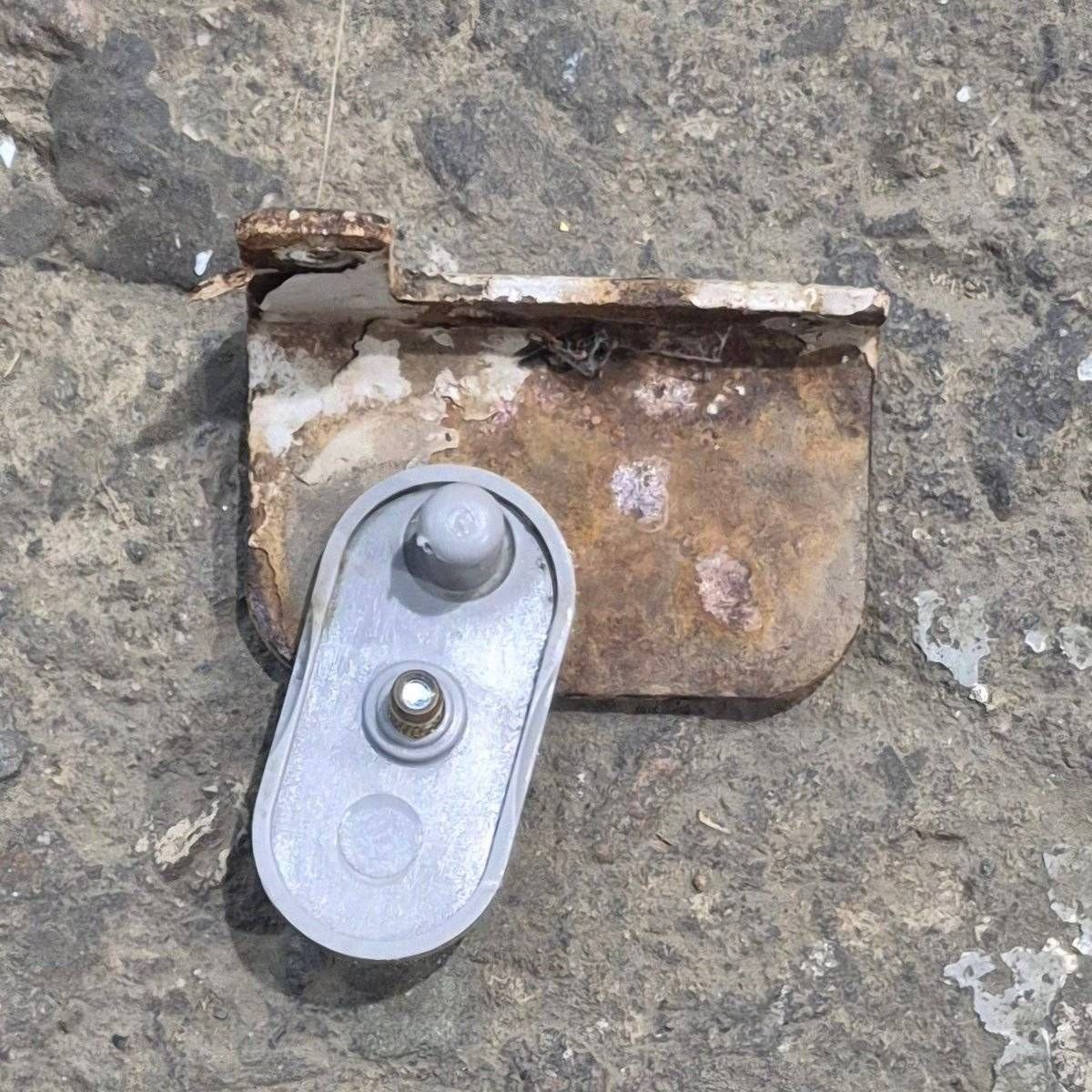 Used Norcold Fridge Door Hinge, Top Left, Bottom Right, Beige - 620188 - Young Farts RV Parts