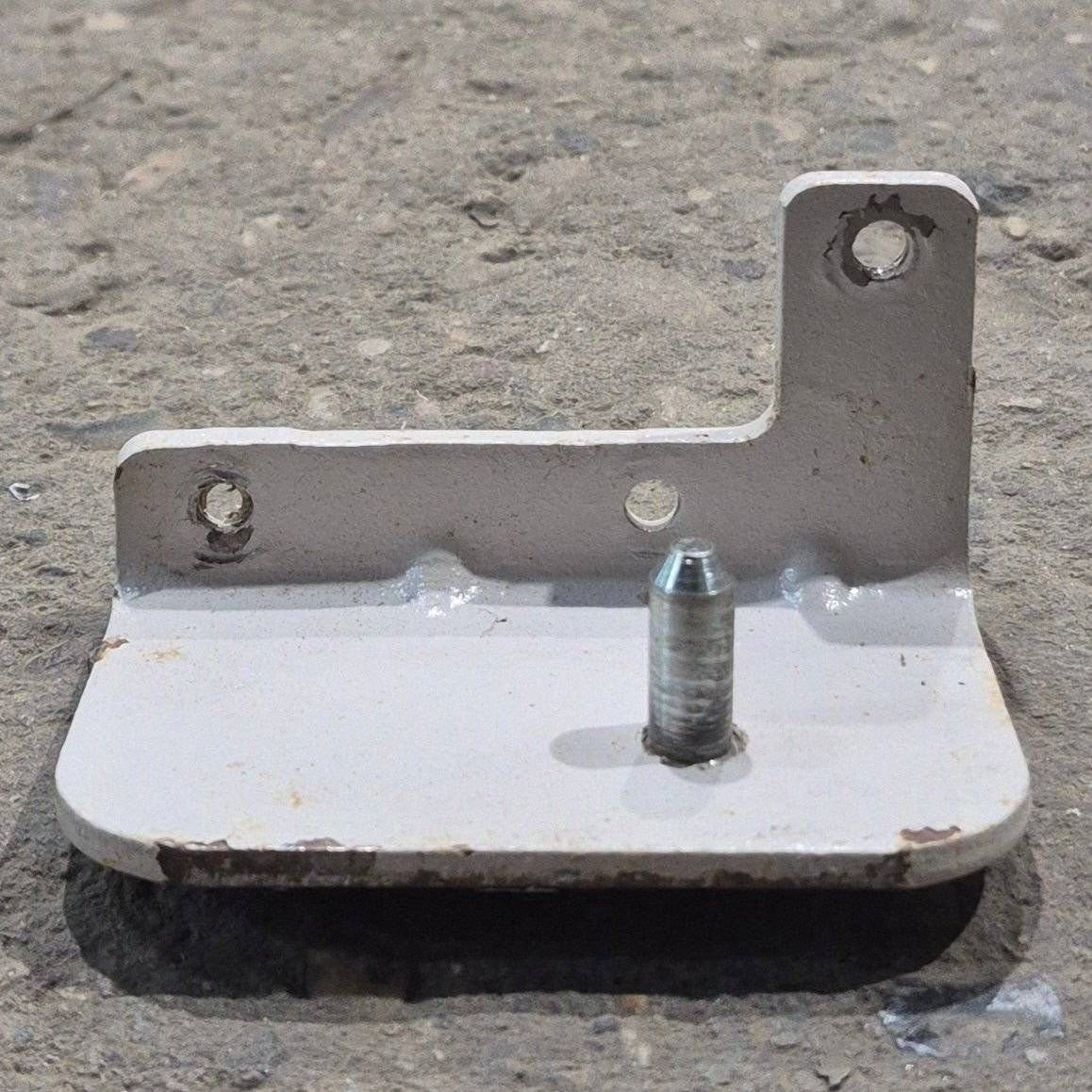 Used Norcold Fridge Door Hinge, Top Right, Bottom Left, Beige - 620187 - Young Farts RV Parts
