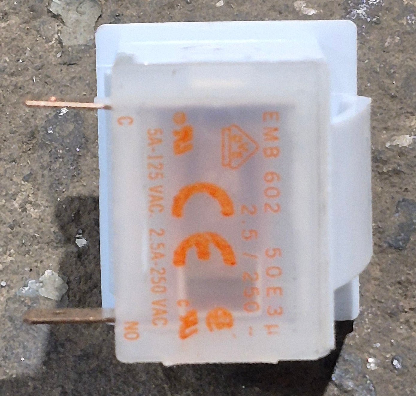 Used Norcold Interior Fridge Light Switch 623918 - Young Farts RV Parts