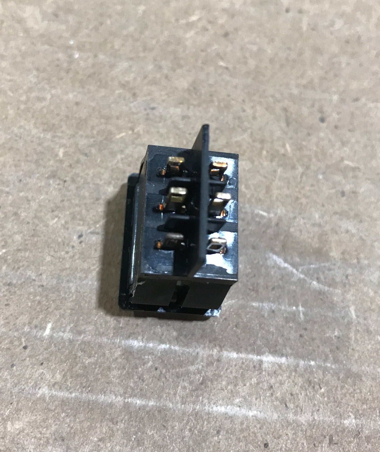 Used Norcold Interior Rocker Switch, 3 Position - 61525922 - Young Farts RV Parts