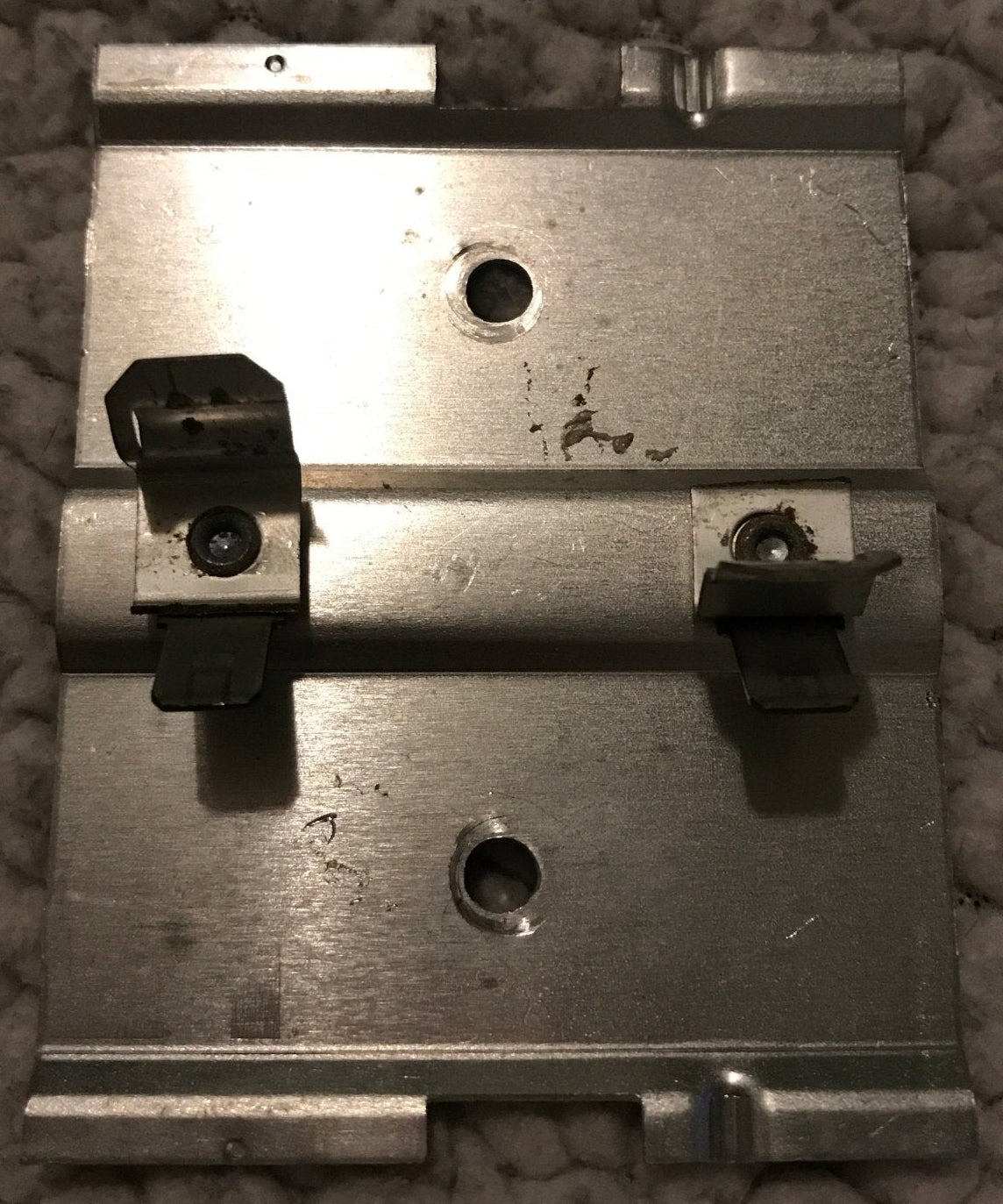 USED Norcold Lamp Bracket Assembly 638292 - Young Farts RV Parts