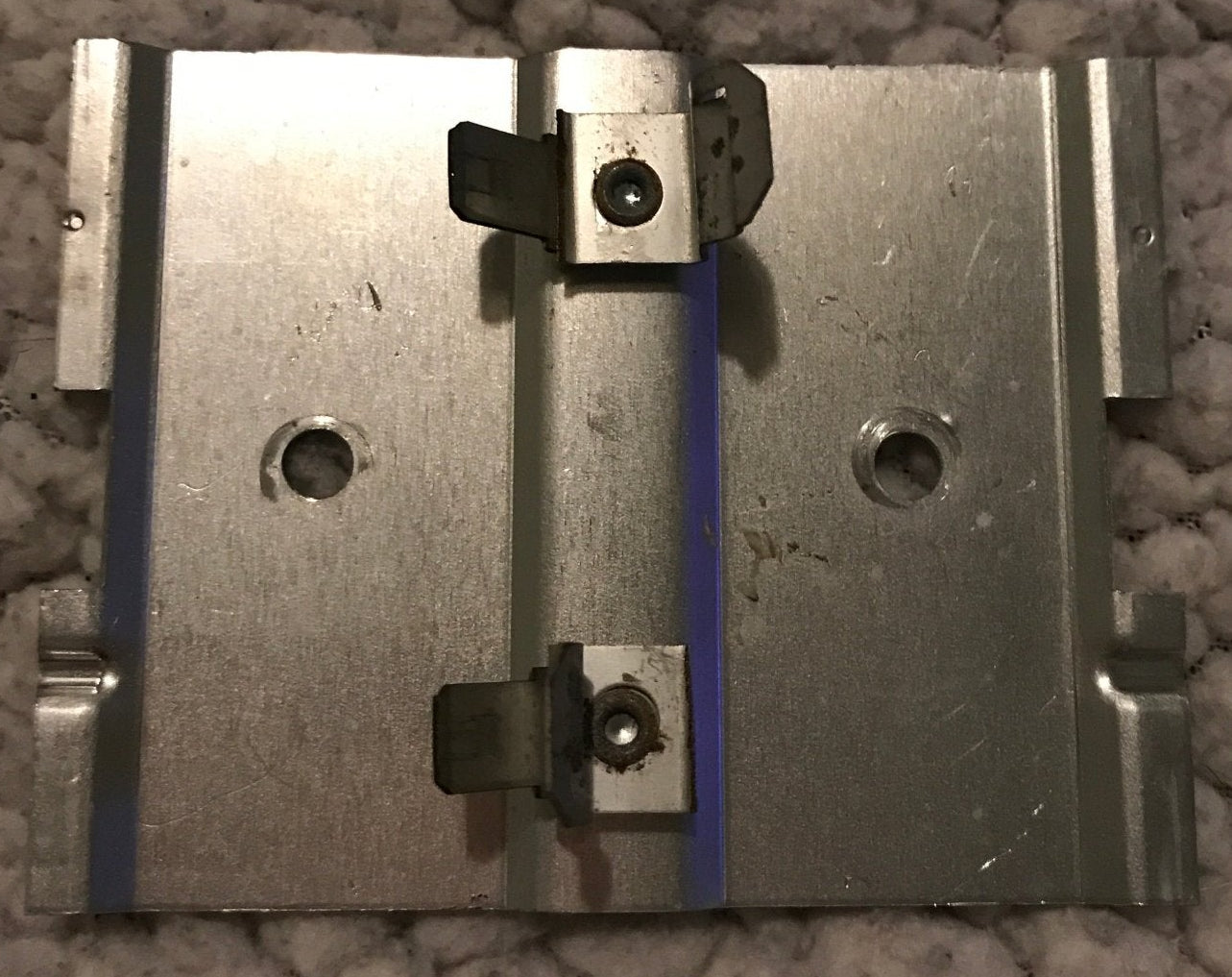 USED Norcold Lamp Bracket Assembly 638292 - Young Farts RV Parts