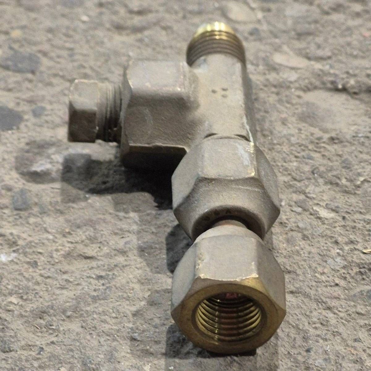 Used Norcold Pressure Tap and Swivel Connector Assembly - 621173 - Young Farts RV Parts