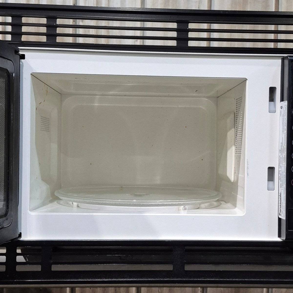 Used Panasonic Microwave - NN - 4461C - 18" W X 11" H X 10.625" D - Young Farts RV Parts