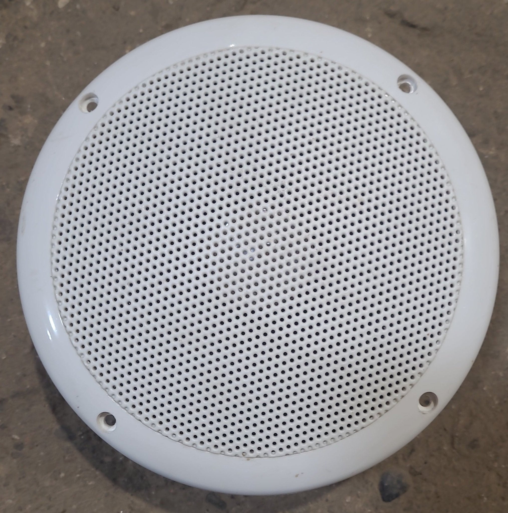 Used Pyramid Water Resistant Marine Speaker - MDC7 - Young Farts RV Parts