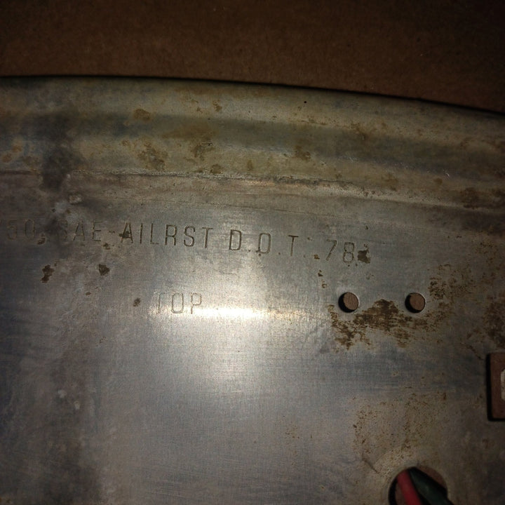 Used Reflect-O-Lite 710/750 License Plate Bracket - Young Farts RV Parts