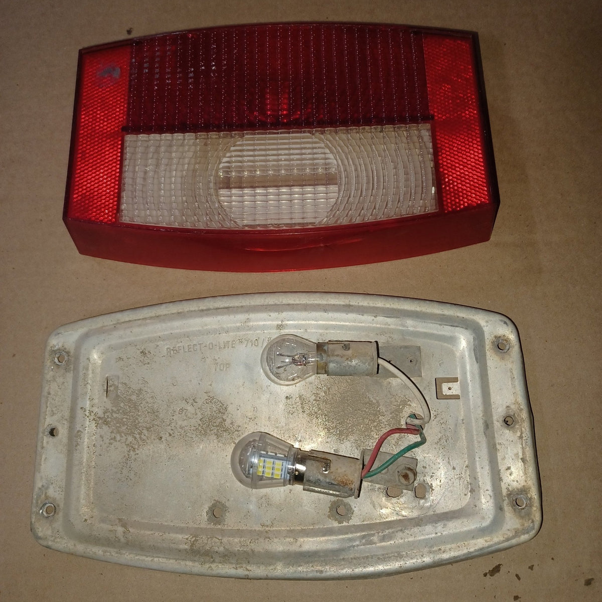 Used Reflect-O-Lite 710/750 Tail Light Replacement Lens - SAE-AILRST D.O.T. 78 - Young Farts RV Parts