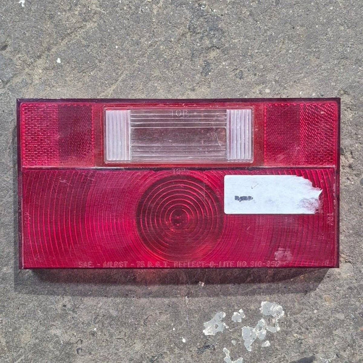 Used Reflect-O-Lite Tail Light Replacement Lens - SAE-AILRST-73 D.O.T. , No. 910-950 - Young Farts RV Parts