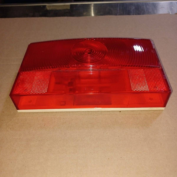 Used Reflect-O-Lite Tail Light Replacement Lens - SAE-AILRST-73 D.O.T. , No. 910-950 - Young Farts RV Parts