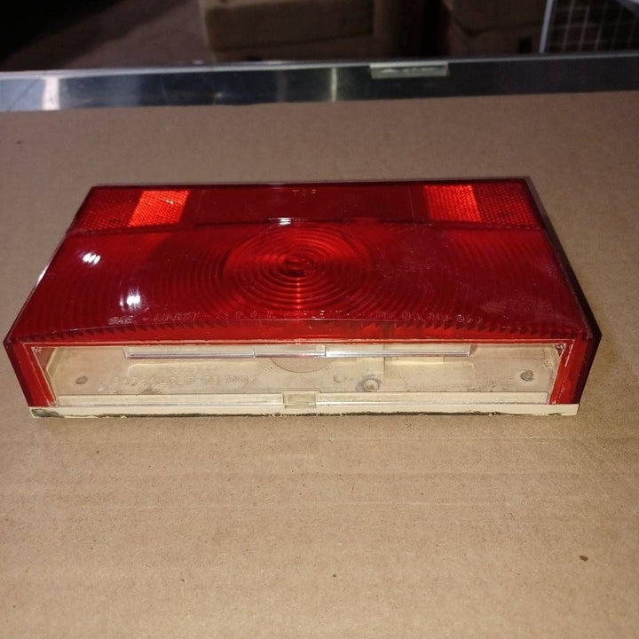 Used Reflect-O-Lite Tail Light Replacement Lens - SAE-AILRST-73 D.O.T. , No. 910-950 - Young Farts RV Parts