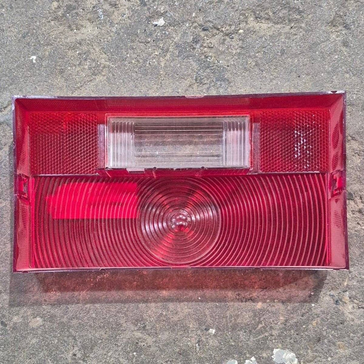 Used Reflect-O-Lite Tail Light Replacement Lens - SAE-AILRST-73 D.O.T. , No. 910-950 - Young Farts RV Parts