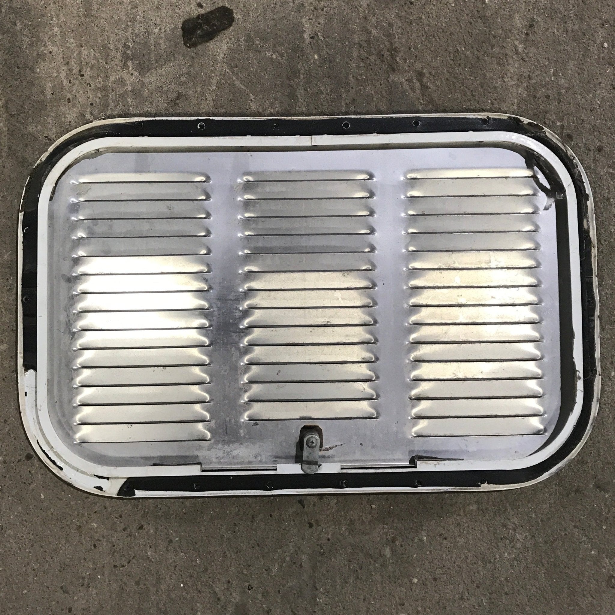 Used Retro NORCOLD 616009/ DOMETIC (P/N UNKNOWN for RM2214R) - Off White Vent Door with White Trim - Young Farts RV Parts