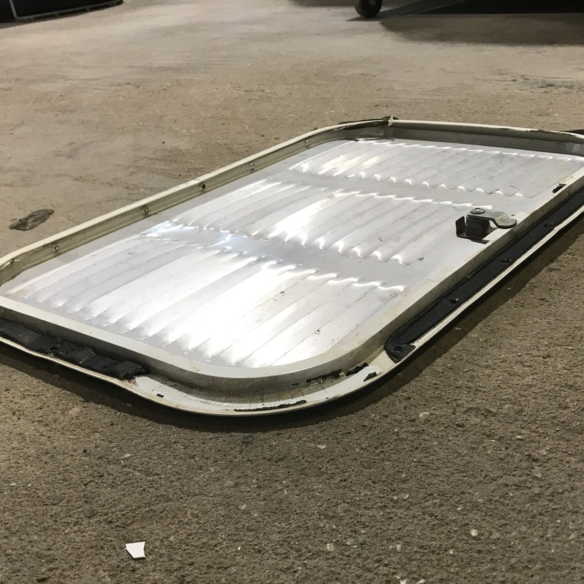 Used Retro NORCOLD 616009/ DOMETIC (P/N UNKNOWN for RM2214R) - Off White Vent Door with White Trim - Young Farts RV Parts